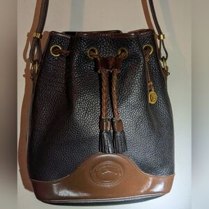 Dooney & Bourke Vintage Crossbody Leather Bucket Bag Drawstring Purse